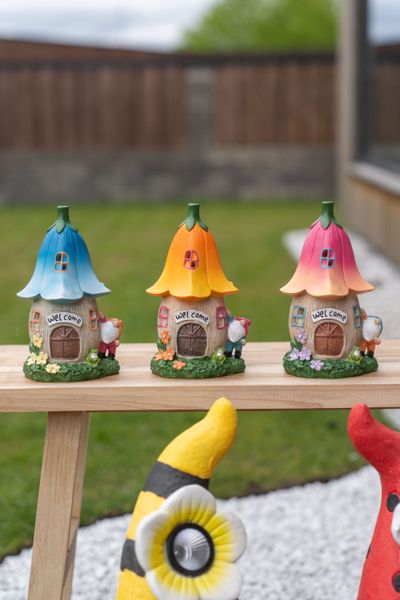 Hovedbilde Hagefigur hus med lys – H22 cm Blå