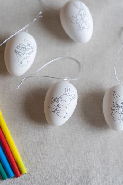 Hovedbilde Påskeegg DIY-sett – 4 egg og fargeblyanter ...