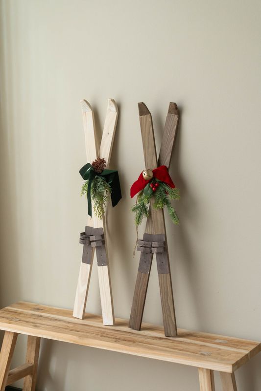 Veggdekor Ski 80cm - Hvit