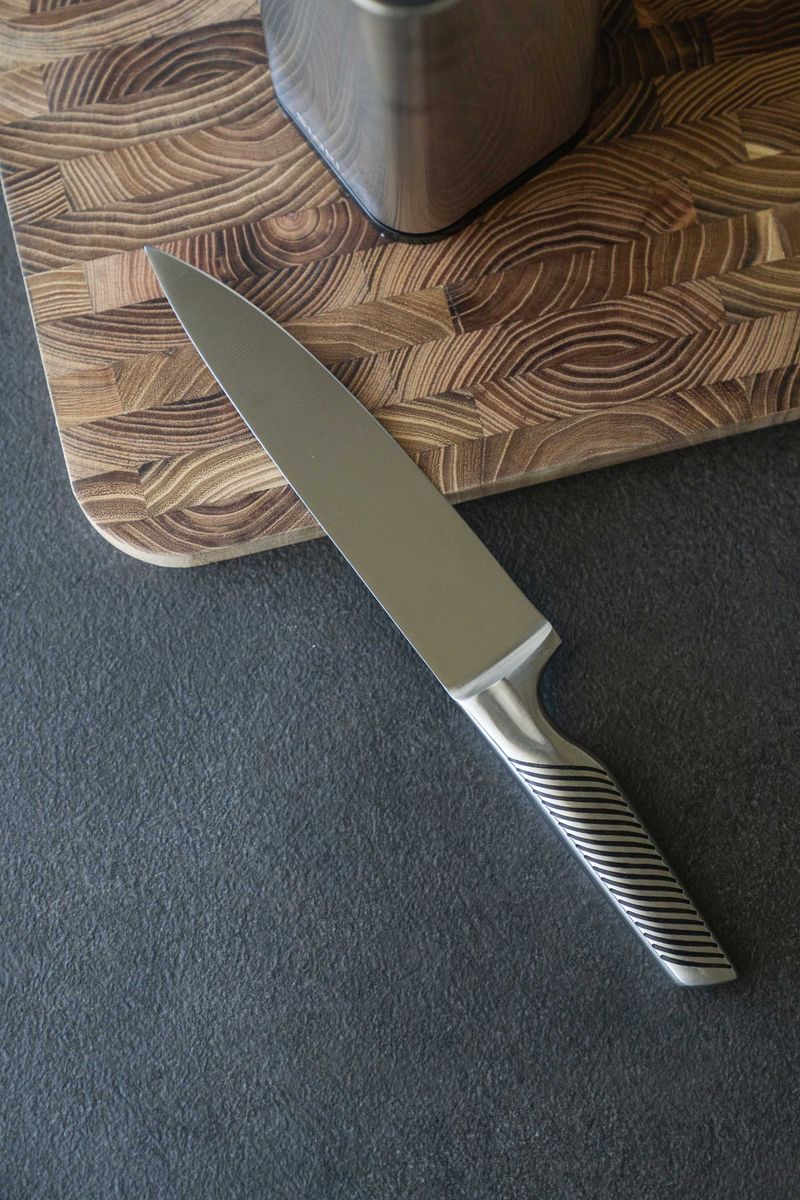 Knivsett med knivblokk