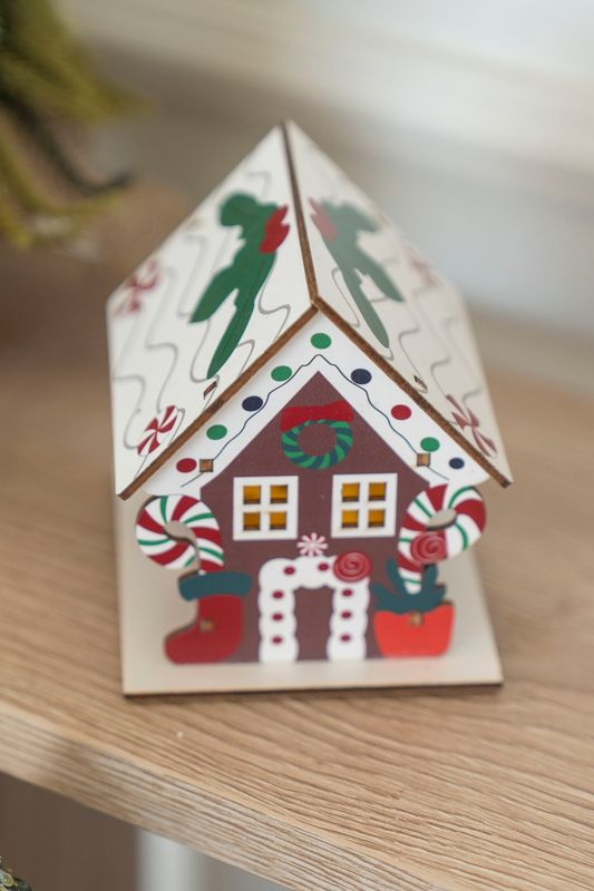 Treby - Pepperkakehus 9cm Julesokk