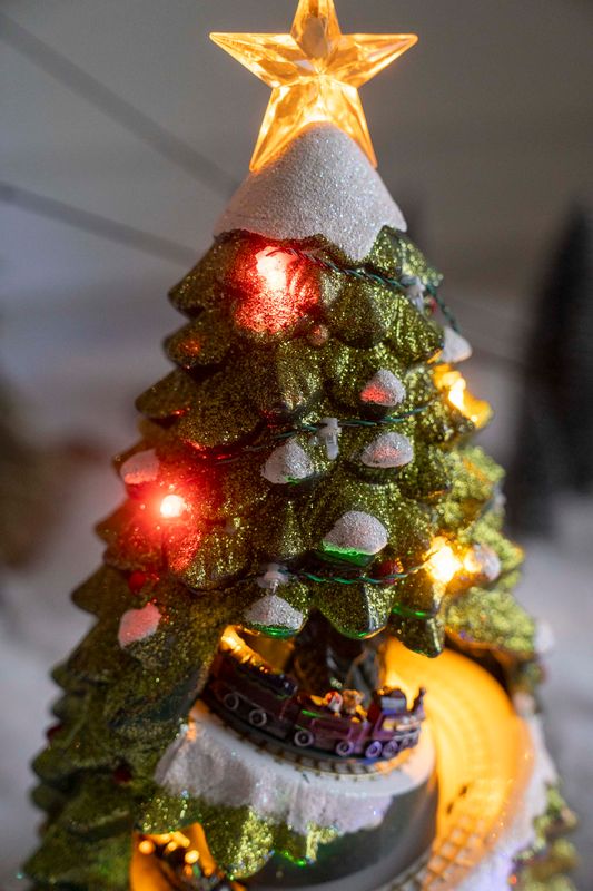 Juleby - Juletre m/tog