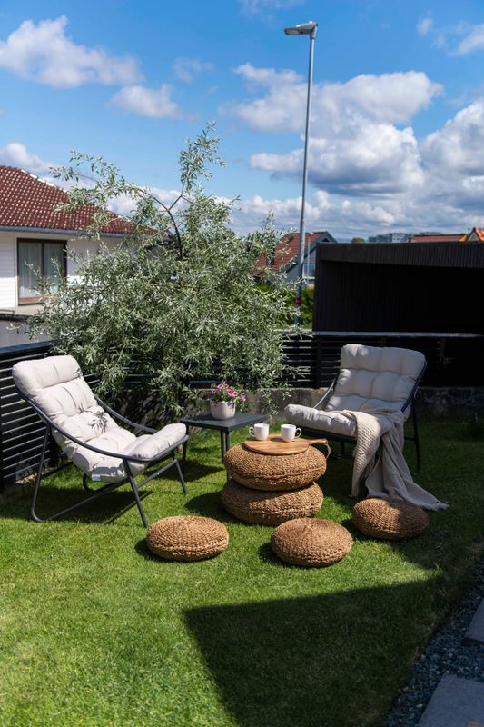 Hagesett Mørk Grå
