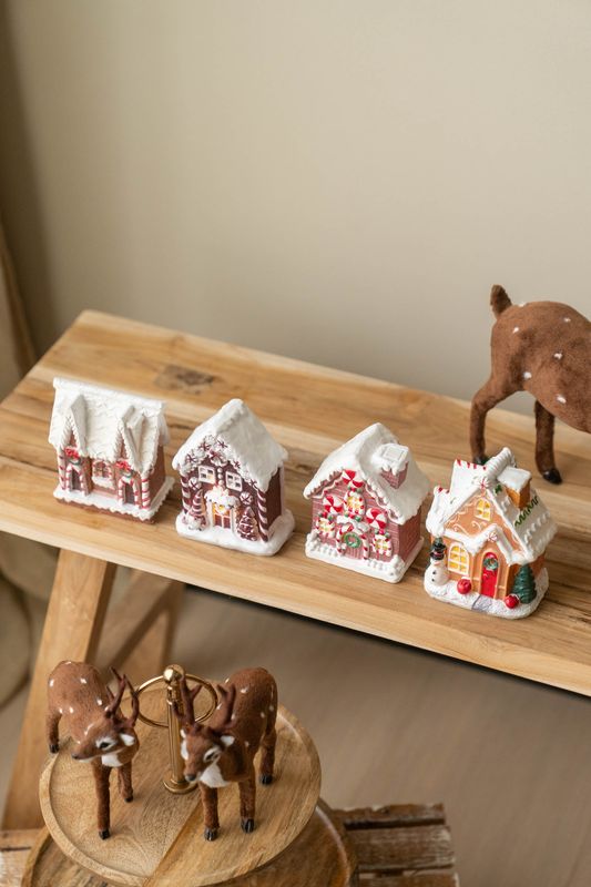 Juleby - Pepperkakehus To Spir