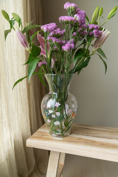 Hovedbilde Glassvase med blomsterdekor – Mixet 27cm