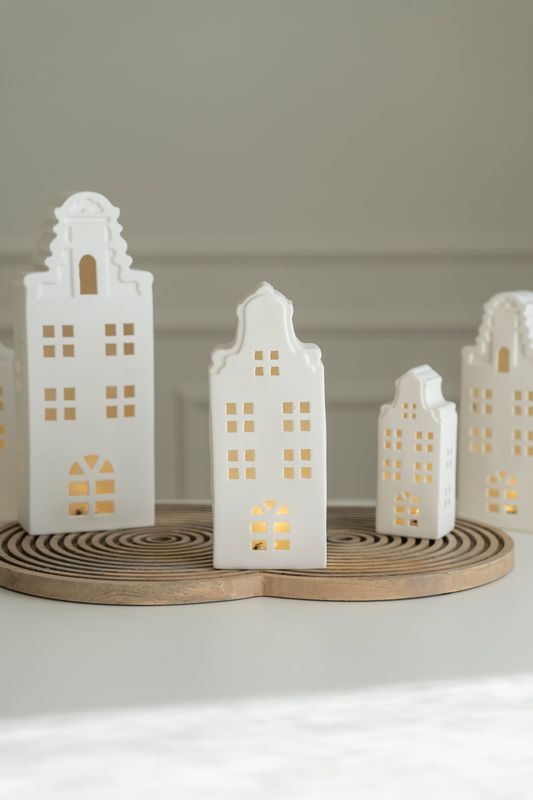LED Hus Porselen 23,5cm - Versjon 2
