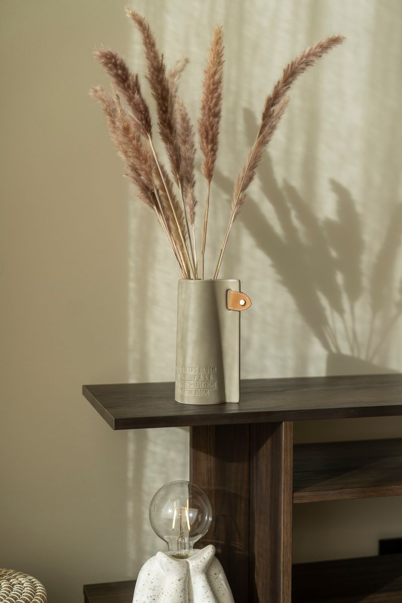 Vase - Relieff - 10x8x18cm - Brun