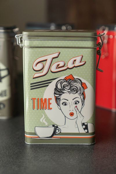 Hovedbilde Retro Oppbevaringsboks i metall – H18 cm ...