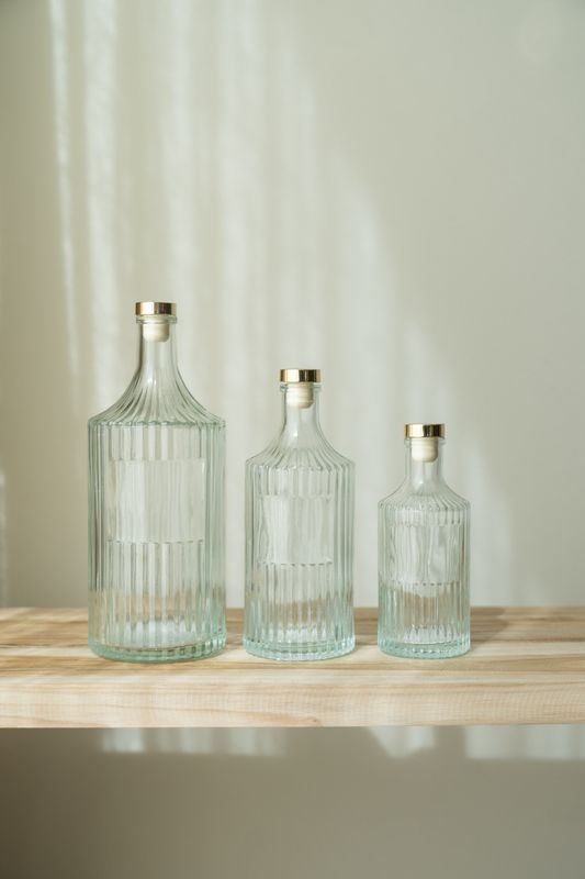 Flaske med gullfarget lokk – 500 ml