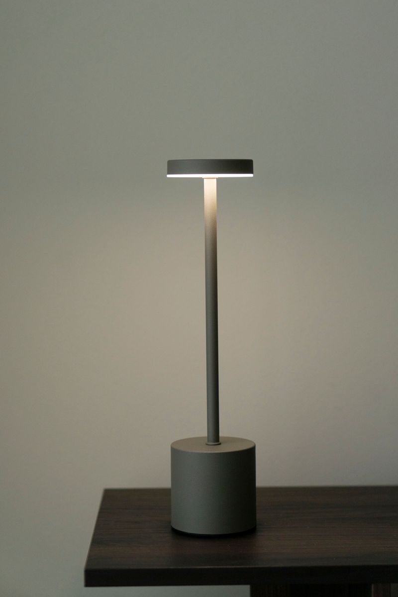 Oppladbar Bordlampe 34cm Brun