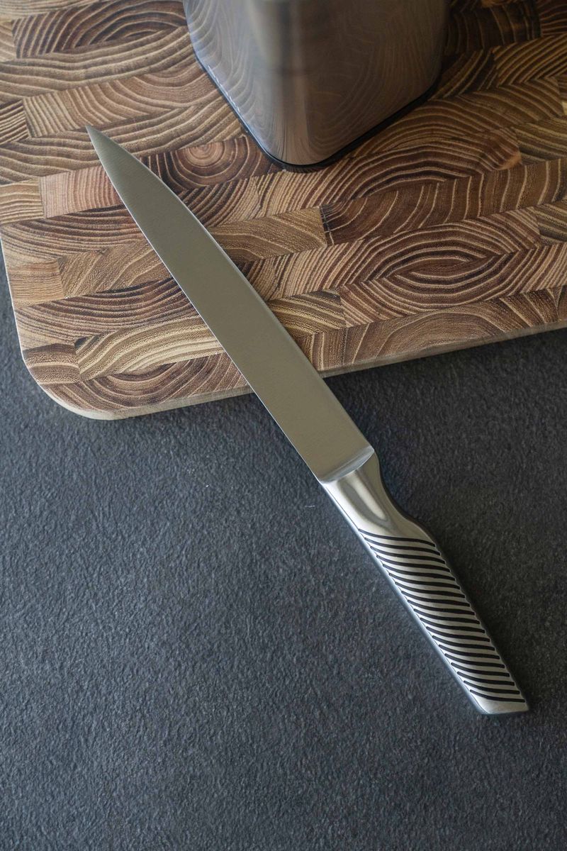 Knivsett med knivblokk