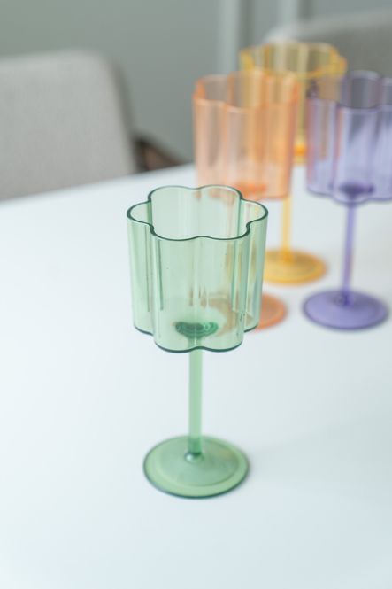 Hovedbilde Blomst vinglass – 300 ml – grønn