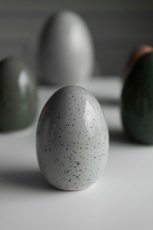 Egg 12cm Prikker - Grå